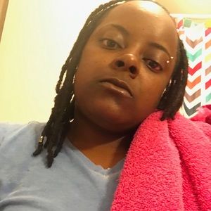 Meet your Posher, Shareya